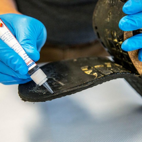 VA 250 Black High Viscosity, High Heat Rubber Filled Super Glue 30gm Pen