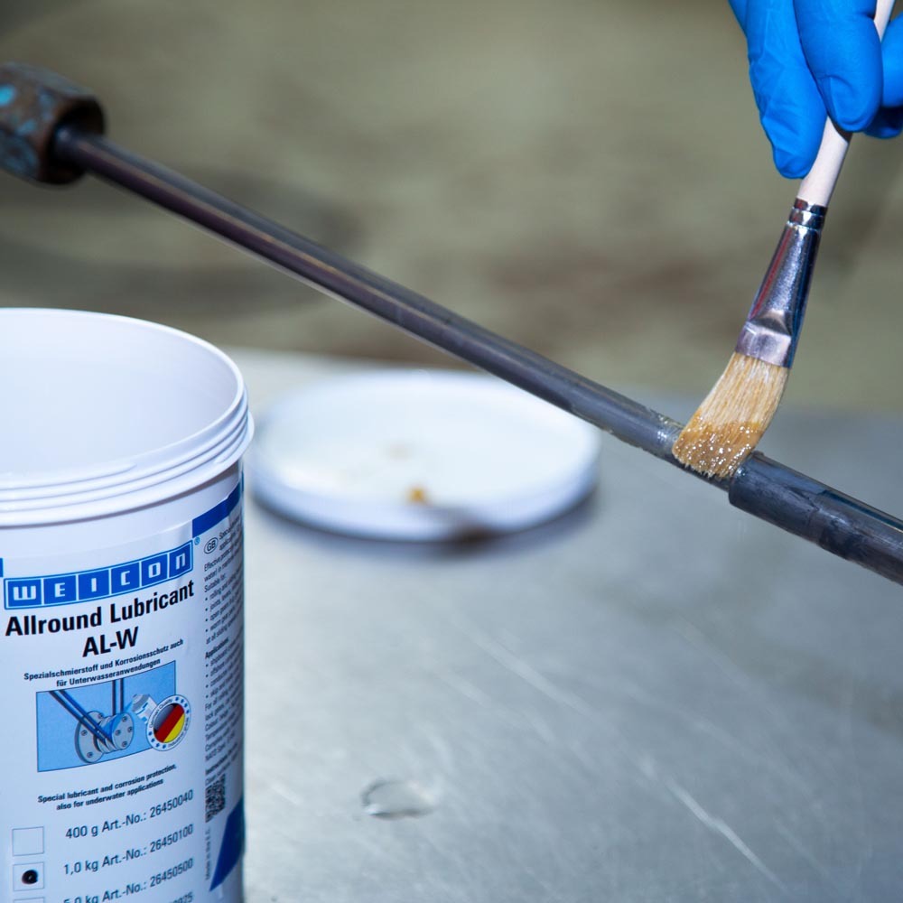 Slid Rail Lubricated with AL-W Marine Grease