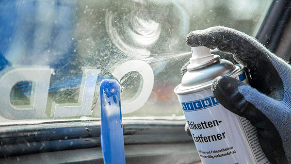Label Remover Spray used to remove a car window sticker